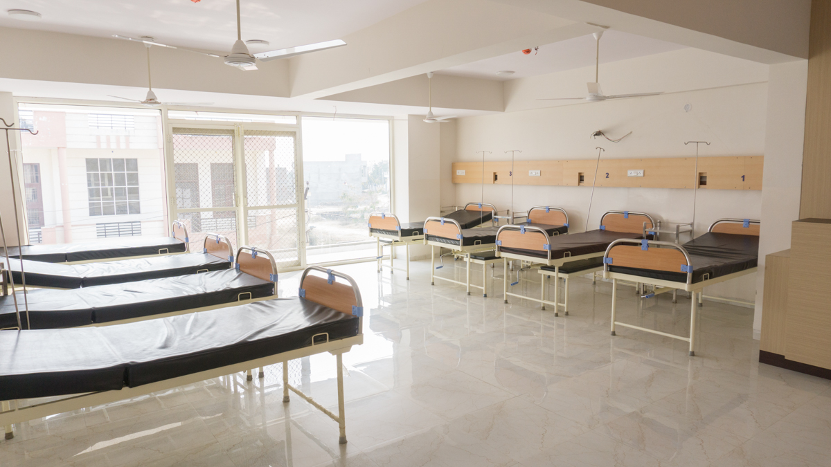 General Wards, 50 bedded hospital in Narayan Vihar Jaipur