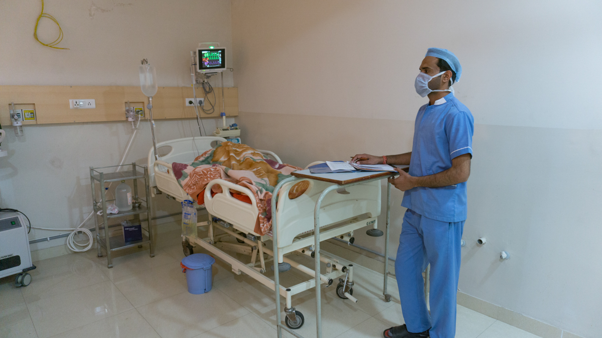 ICU of Swastik Hospital Near Patrakar Colony, Ajmer Road