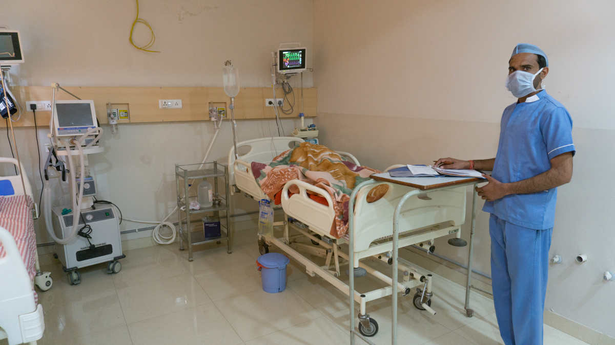 ICU of Swastik Hospital Near Mansarovar and Kamla Nehru Nagar